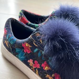 Sam Edelman Floral PomPom Platform sneakers, US 8.5